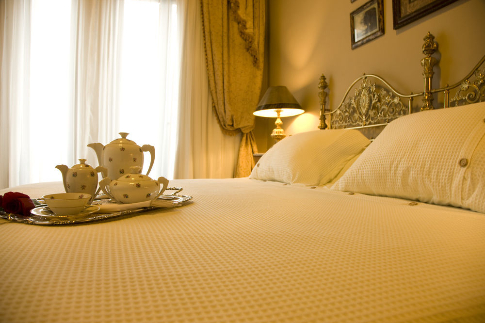Hotel Boutique Mansion Del Rio กวายากิล ภายนอก รูปภาพ
